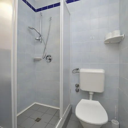 Отель Wellness Kakadu Кестхей
