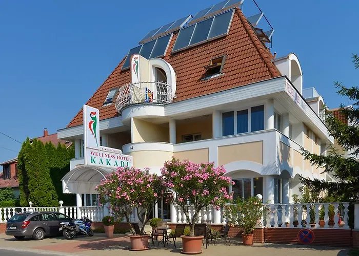 ホテル Wellness Kakadu 3*